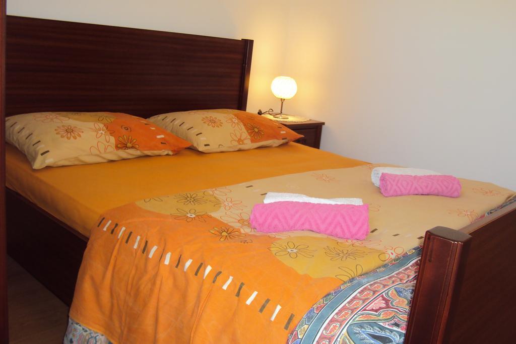Milutinov Dvor Apartments Vrsi Dış mekan fotoğraf
