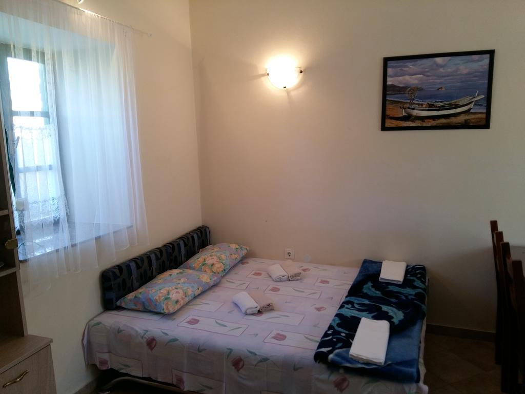 Milutinov Dvor Apartments Vrsi Dış mekan fotoğraf