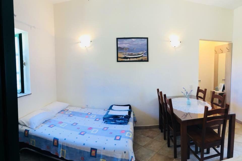 Milutinov Dvor Apartments Vrsi Dış mekan fotoğraf